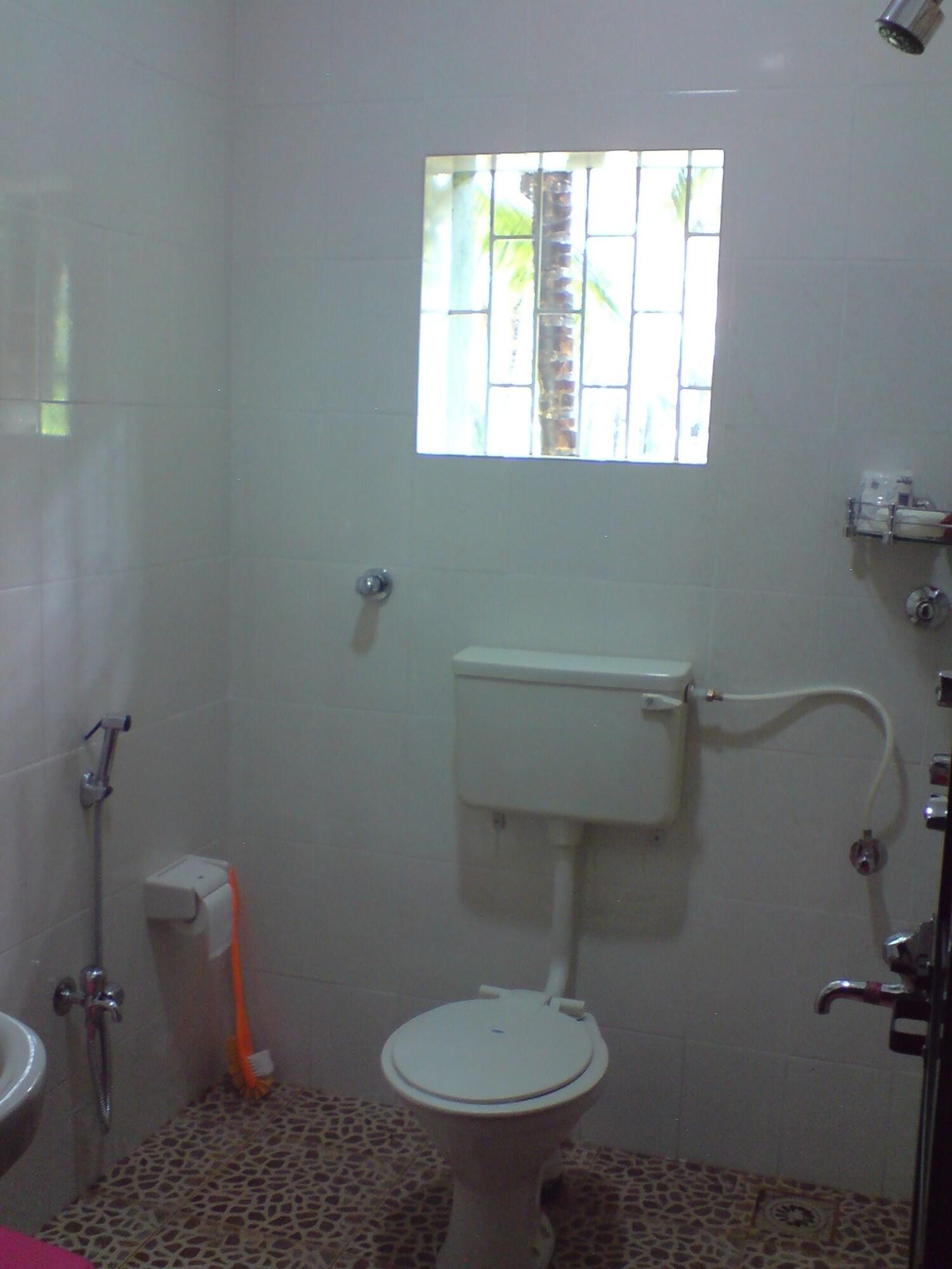 Mama Mids Home Morjim Esterno foto